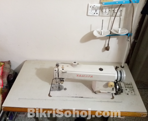 Yamata electric sewing machine